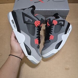 Jordan Athletic Shoes in Gray and Red